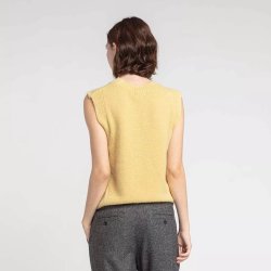 Le Mont Saint Michel: Simaka vest - Yellow