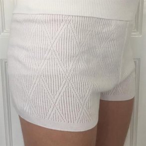 Le Mont Saint Michel: Triangle Jacquard Shorts - white