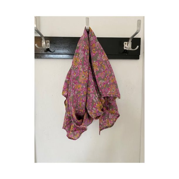 Sissel Edelbo: Cleo Silk Big Scarf - Nr. 3